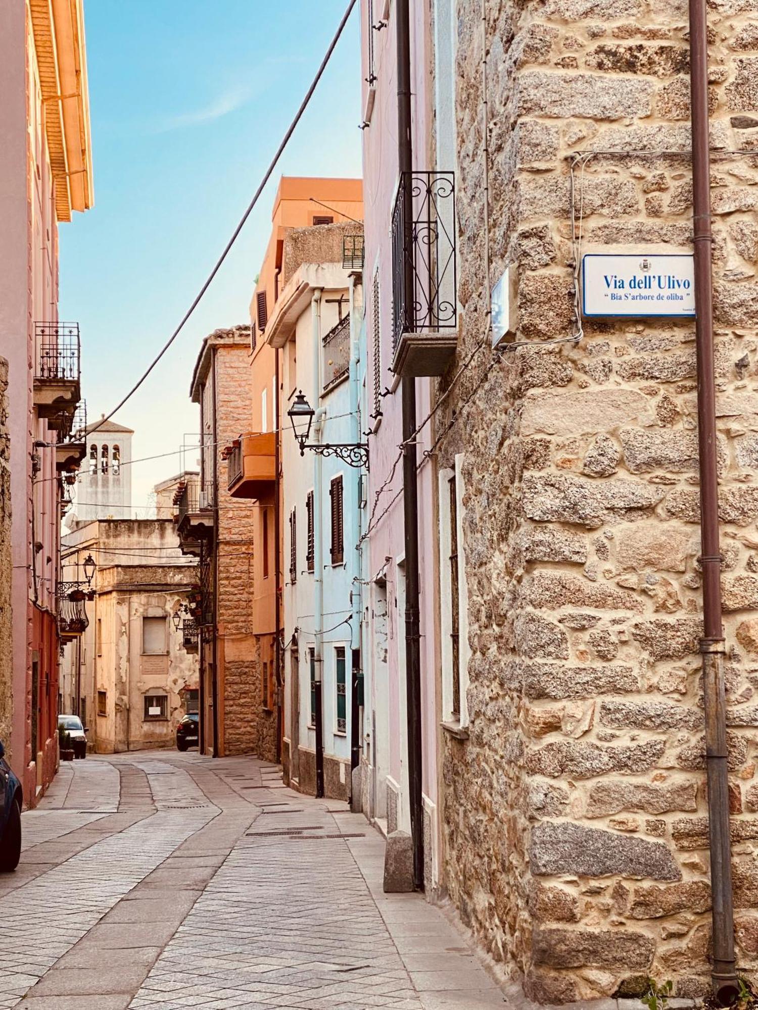 Carrales Guest House Nuoro megye Kültér fotó