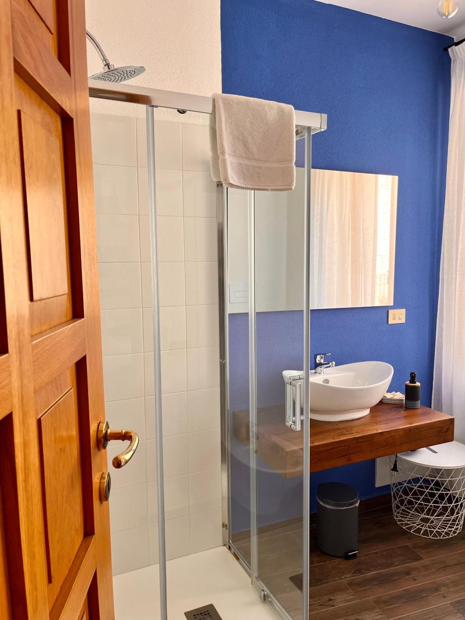 Carrales Guest House Nuoro megye Kültér fotó